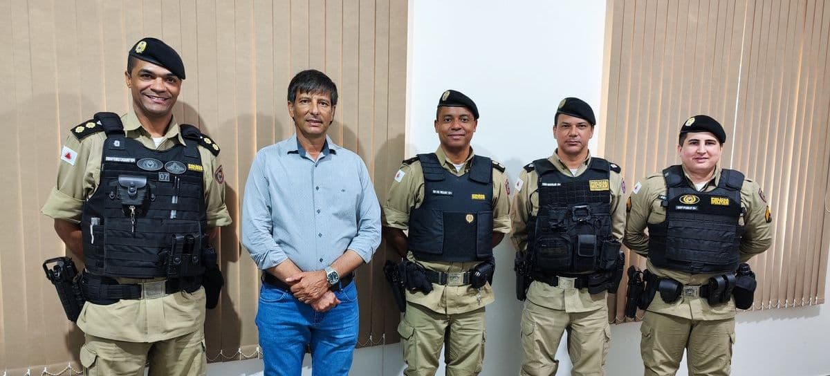 Prefeito Enedino Filho recebeu o comandante da 3° Cia Ind. PMMG