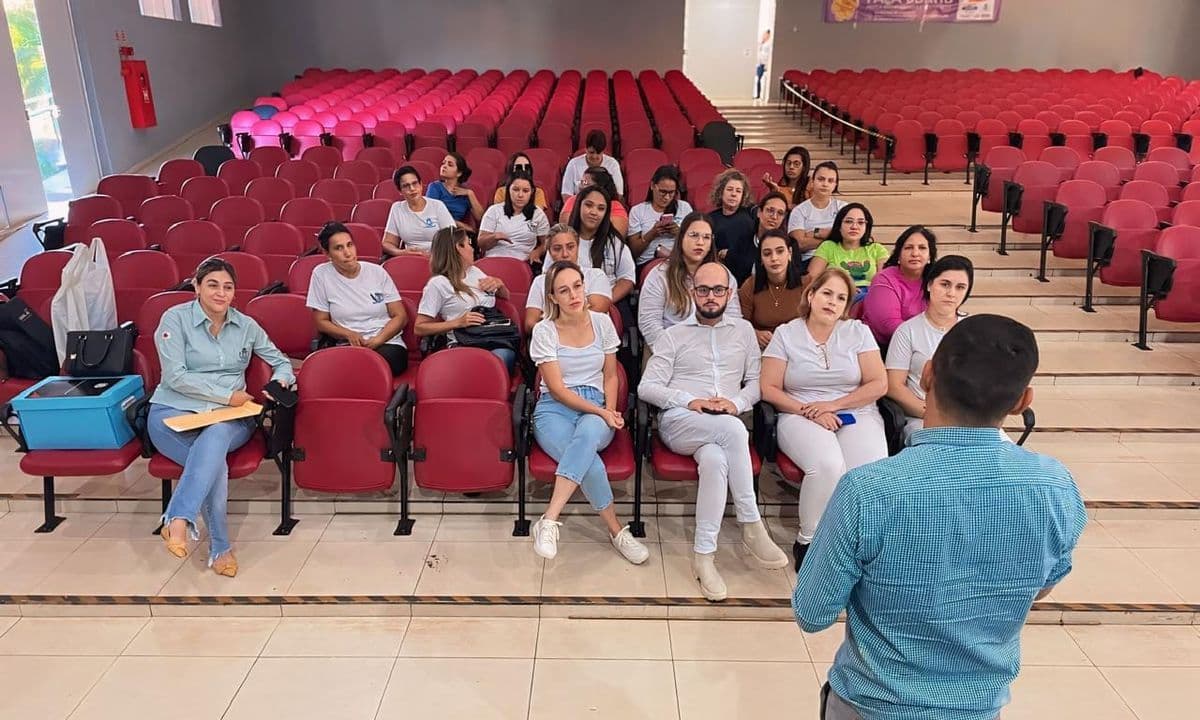 Profissionais da vacinação foram homenageados com selo ‘Bora Vacinar’