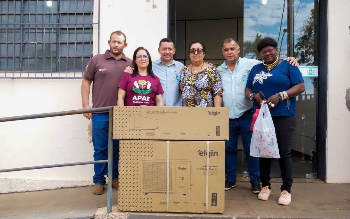 Prefeitura de Itapagipe entrega materiais permanentes para entidades sociais