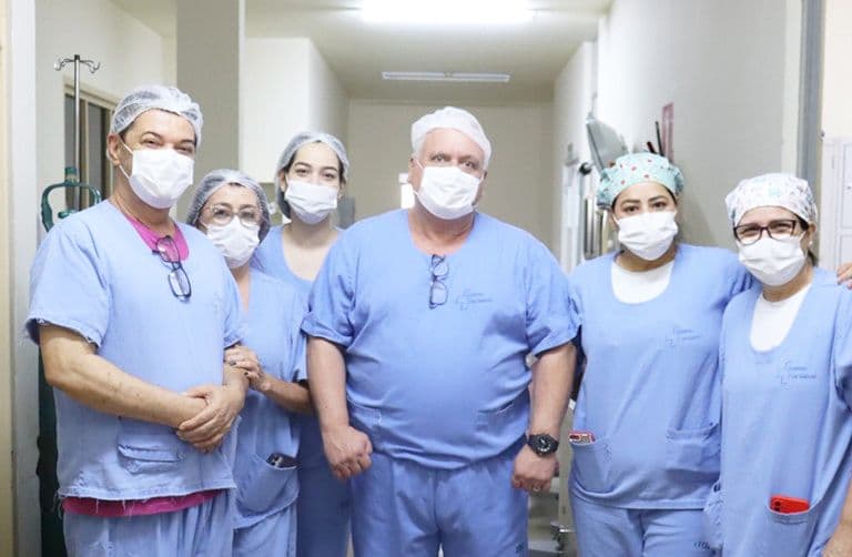 Frei Gabriel começa a realizar cirurgia bucomaxilofacial