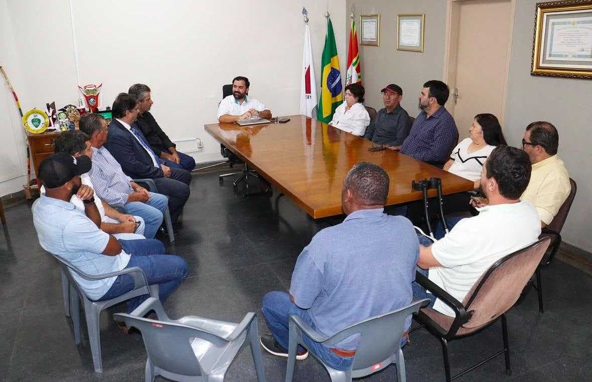 Exclusivo: Três partidos sondam Bruno Augusto para disputa eleitoral em 2026