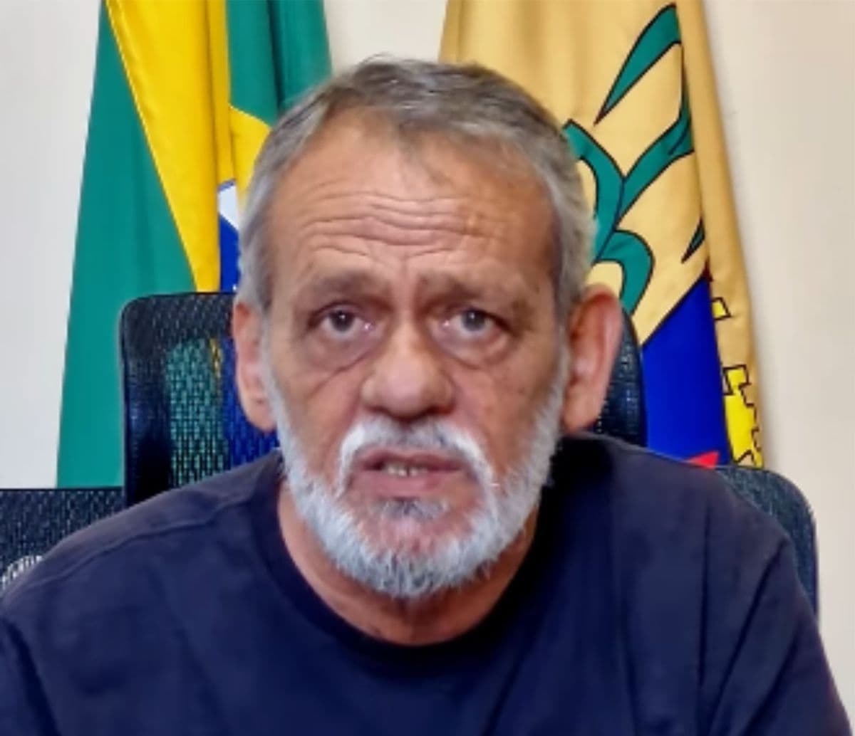 Prefeito de Fronteira faz alerta sobre infestação de mosquitos e pede apoio da população
