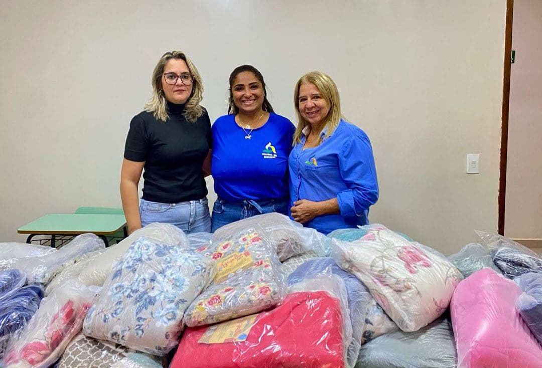Assistência Social entrega cobertores ao CMEI “Maria Alves de Brito” e reforça cuidado com as crianças