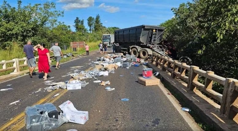 Fim de semana trágico e de longas interdições na BR-153, entre Frutal e Prata