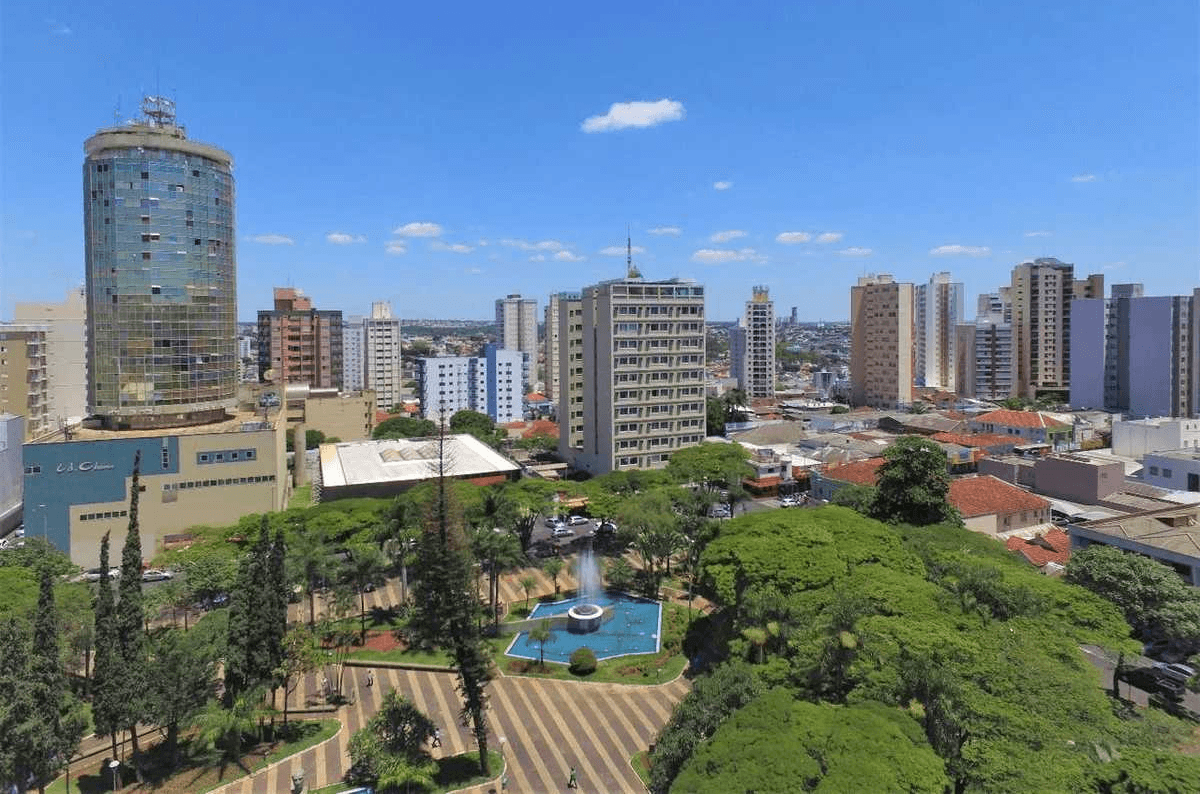📚 38 escolas de Uberlândia podem aderir ao modelo cívico-militar
