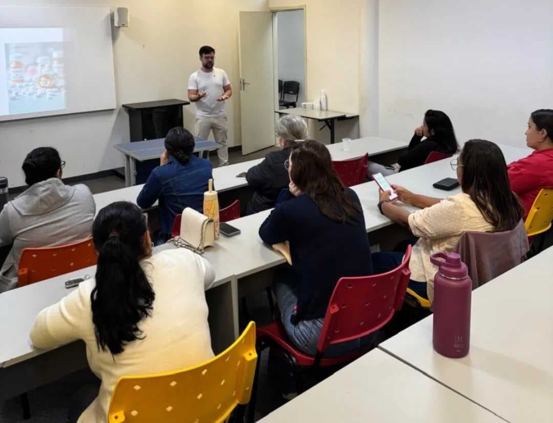 📍 Julho Amarelo em Ação! Profissionais da saúde de Frutal participam de palestras sobre prevenção às hepatites virais