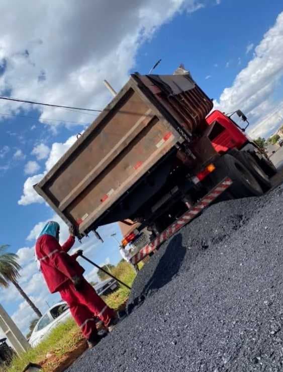 Prefeitura do Prata intensifica obras de tapa-buraco para melhorar as vias urbanas