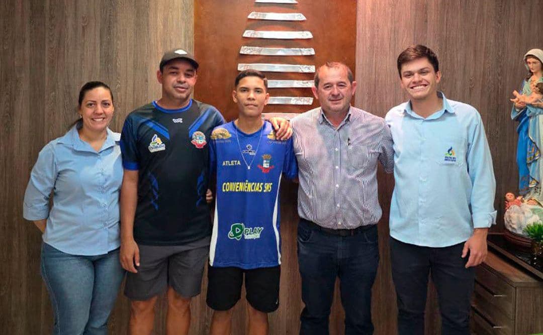 Jovem atleta de Pirajuba é contratado por time profissional de futsal no Paraná