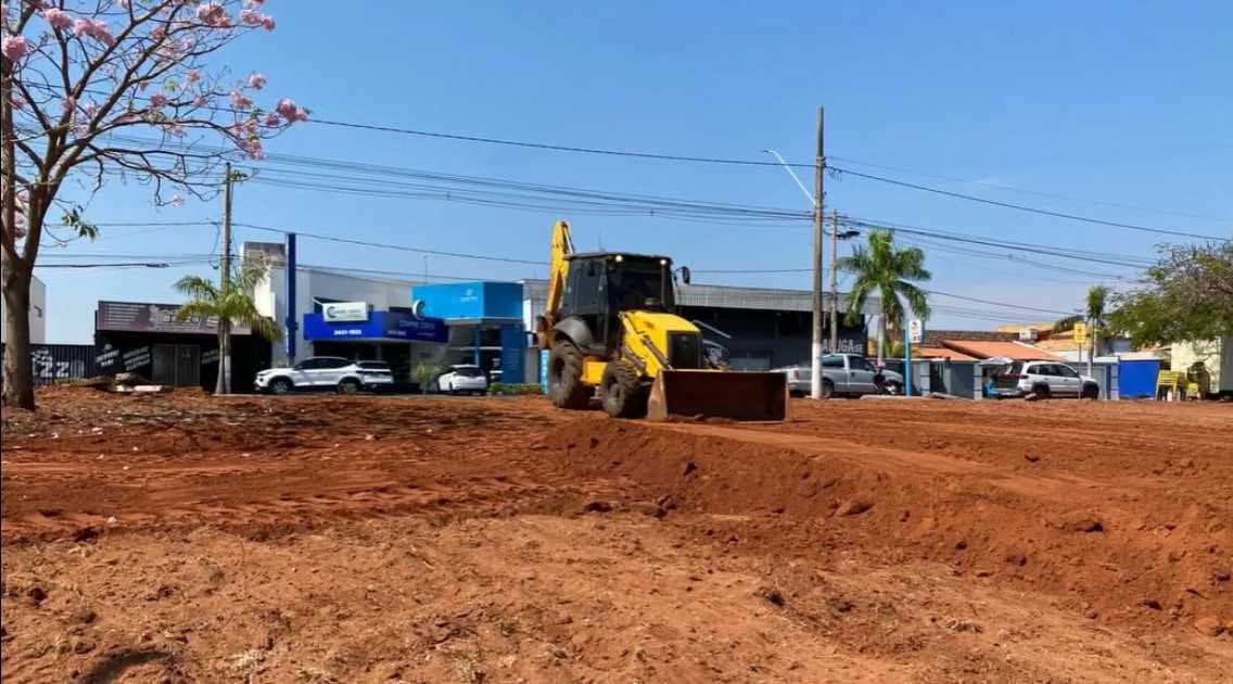 Prefeitura do Prata inicia construção da Praça da Bíblia