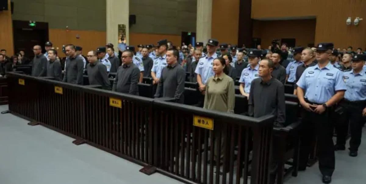 Trabalhadores forçados em golpes online: família Ming é condenada na China