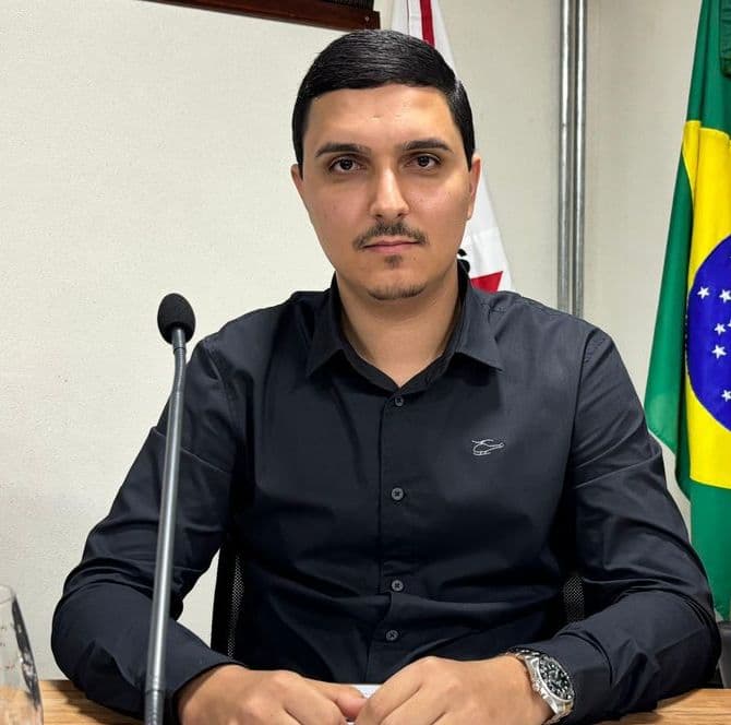 Vereadores Marcelo e Francilaine propõe ampliação do auxílio-maternidade de 4 para 6 meses