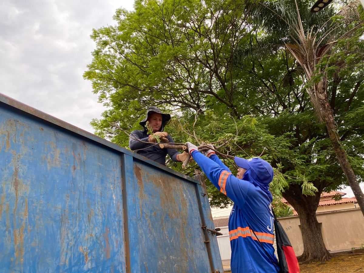 Prefeitura intensifica o programa ‘Cidade Limpa’ em todos os bairros