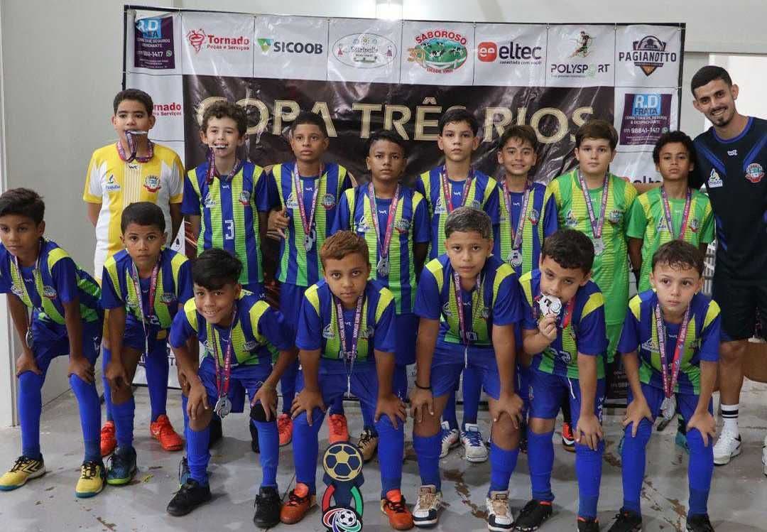 Pirajuba conquista vice-campeonato na Copa Três Rios de Futsal Sub-11