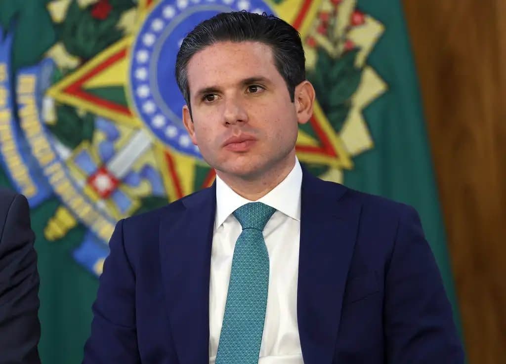 Câmara aprova PL da Dosimetria durante votação de madrugada e reacende tensão política em Brasília ⚖️