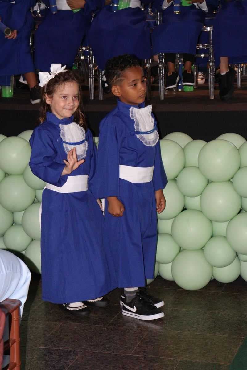 Educação em Festa: Formaturas unificadas celebram a magia do aprender em Frutal