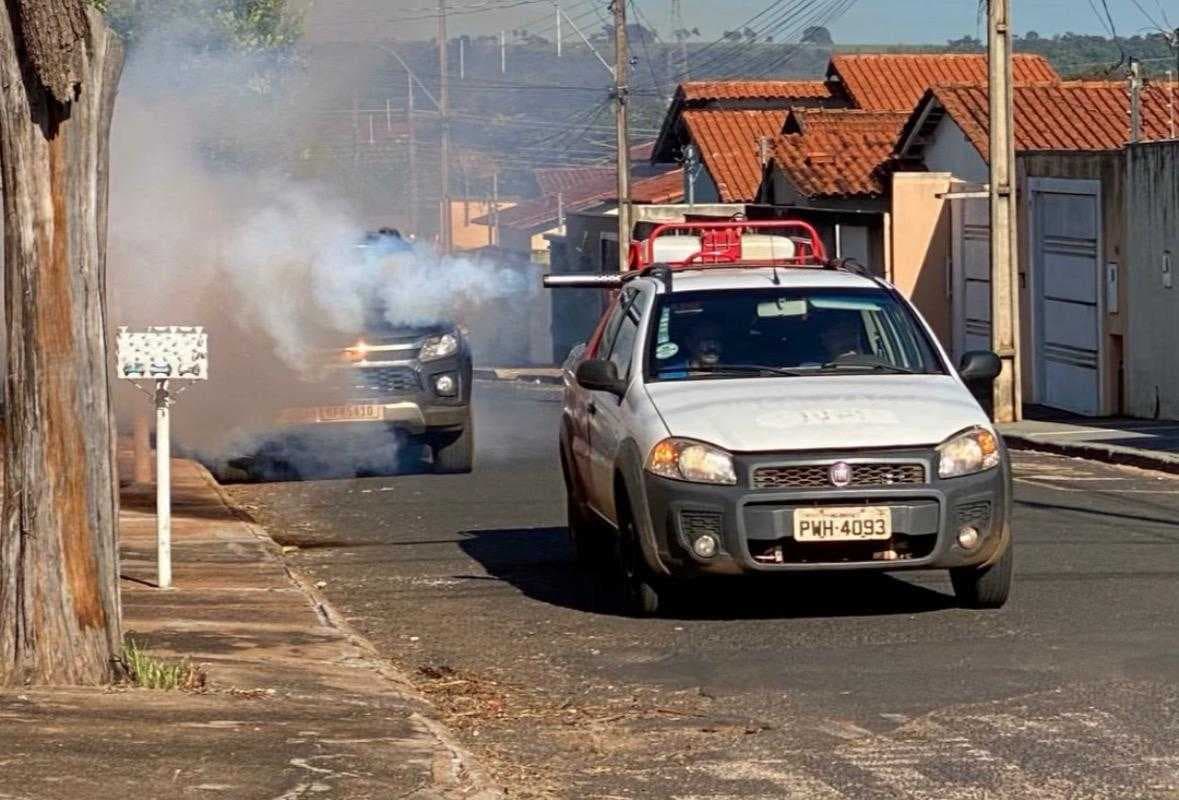 Carro Fumacê reforça combate à dengue nas ruas do Prata