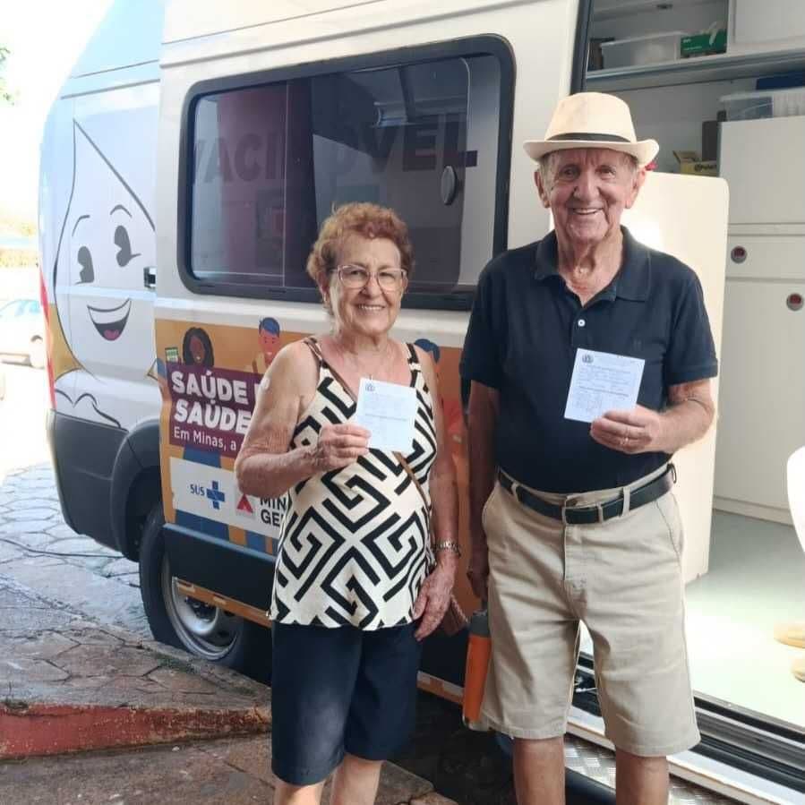 População lota unidades de saúde em Dia D de vacinação contra a gripe em Frutal