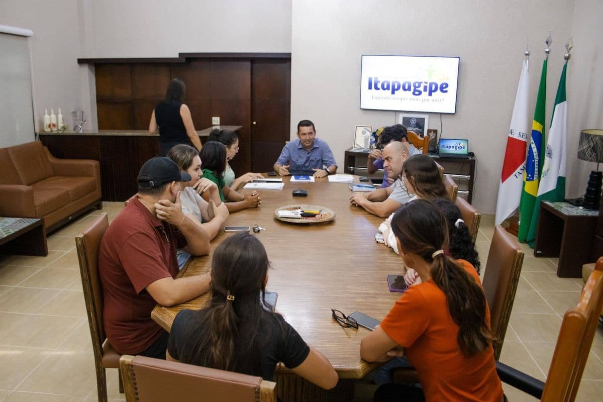 Prefeitura de Itapagipe destina R$ 1,5 milhão ao transporte universitário e reforça apoio aos estudantes