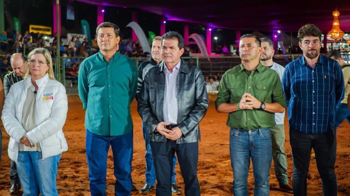 Abertura oficial da Expoita 2026 celebra cultura sertaneja e reúne lideranças da região